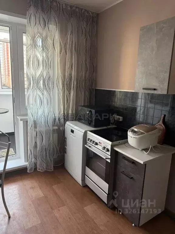 1-к кв. Красноярский край, Красноярск ул. Чернышевского, 118А (40.0 м) - Фото 1