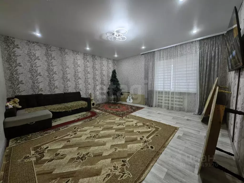 3-к кв. Омская область, Омск Мельничная ул., 89к1 (89.9 м) - Фото 1