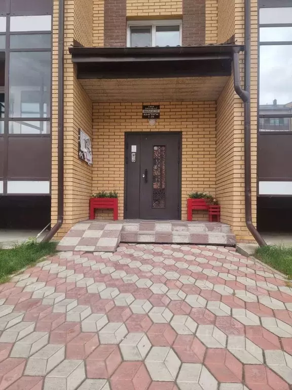 1-к кв. Хакасия, Абакан ул. Авиаторов, 8 (45.0 м) - Фото 0