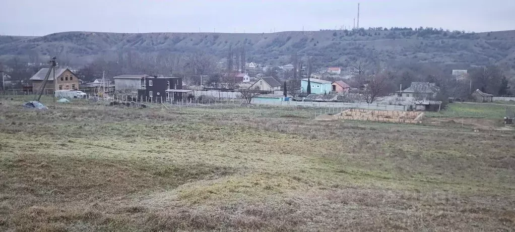 Участок в Крым, Симферопольский район, Пожарское с/пос, с. ... - Фото 1