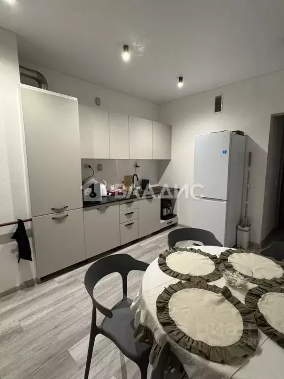 2-к кв. Калининградская область, Калининград Советский просп., 132 ... - Фото 1