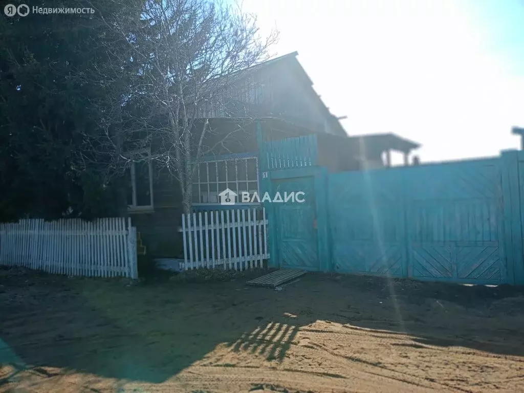 4-комнатная квартира: посёлок городского типа Усть-Баргузин, улица ... - Фото 2