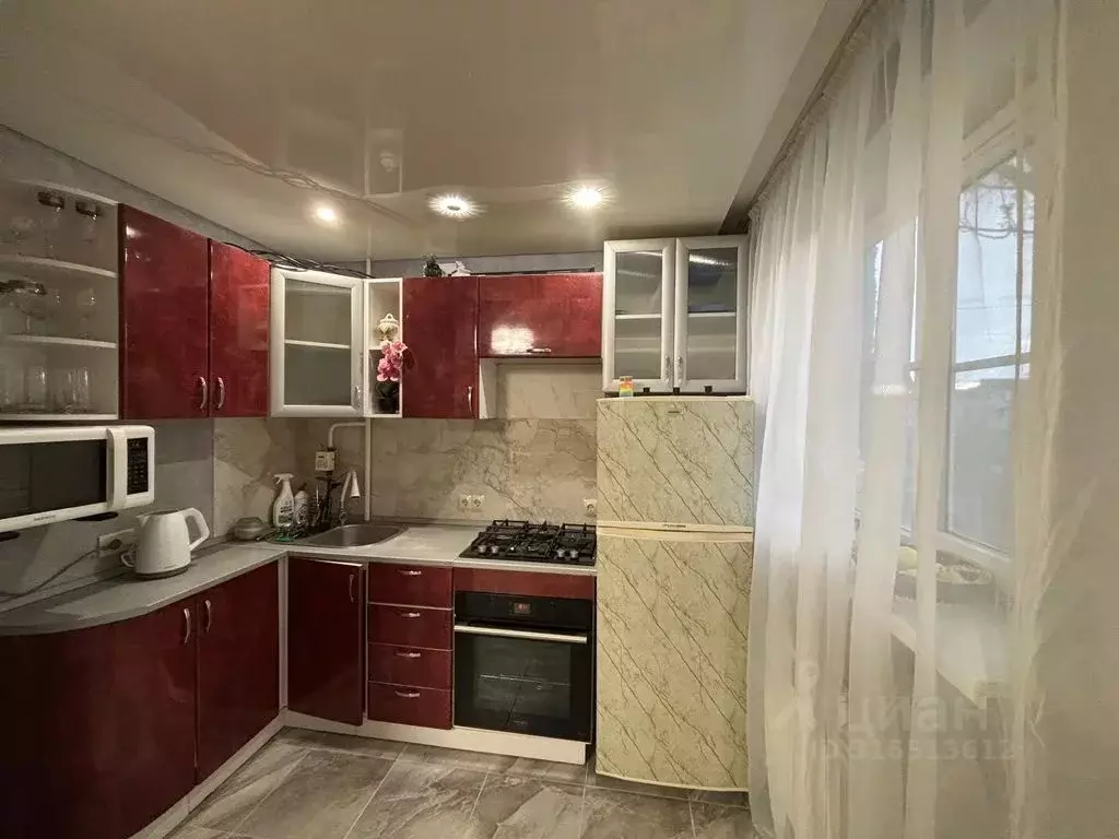 2-к кв. Волгоградская область, Волжский ул. Пушкина, 74 (42.0 м) - Фото 0
