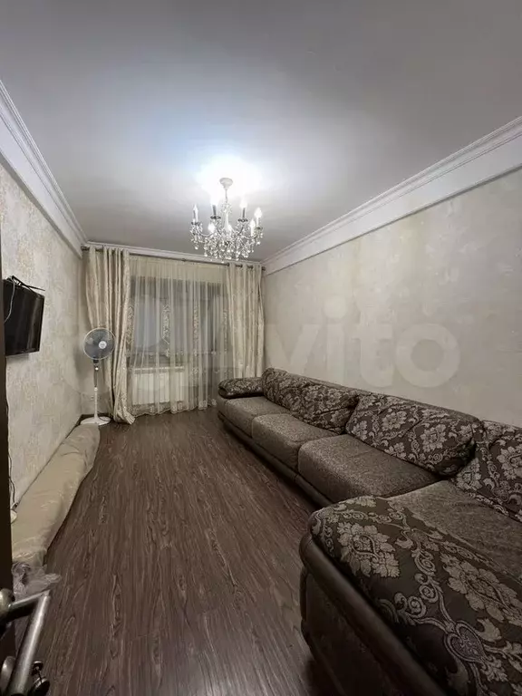 1-к. квартира, 40 м, 1/9 эт. - Фото 0