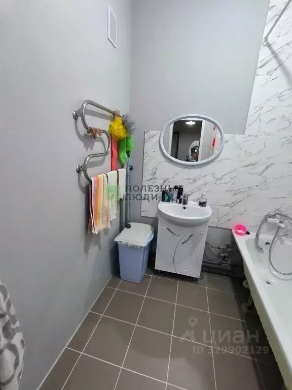 1-к кв. Крым, Сакский район, с. Уютное ул. Кирова, 32 (57.0 м) - Фото 1