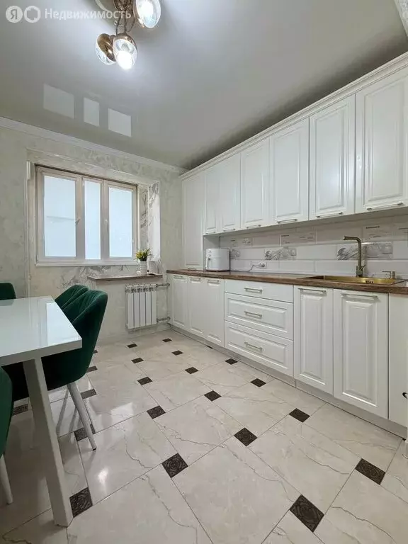 3-комнатная квартира: Нальчик, Кабардинская улица, 212 (65.2 м) - Фото 1