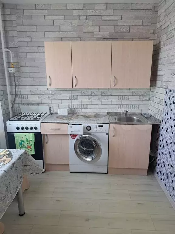 1-к. квартира, 39 м, 7/9 эт. - Фото 0