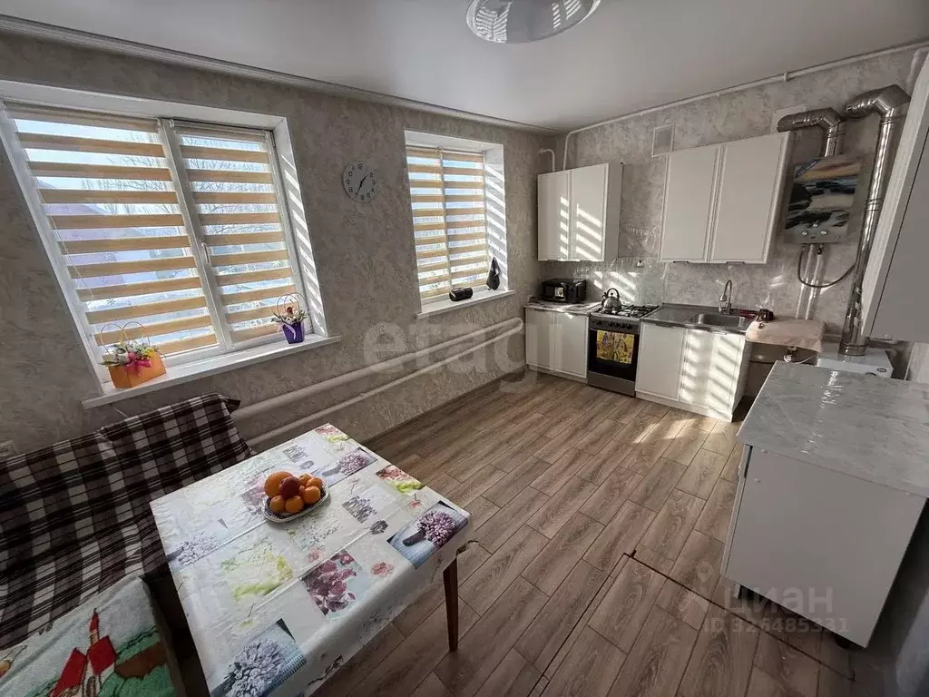 Дом в Воронежская область, Поворино ул. Максима Горького, 72 (72 м) - Фото 1