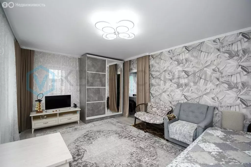 Дом в Омск, посёлок Амурский, 1-я улица Челюскинцев, 27 (94.7 м) - Фото 1