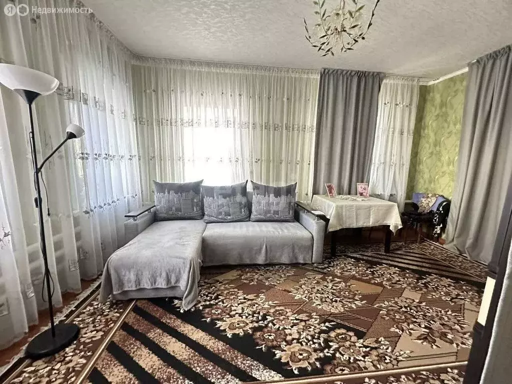 3-комнатная квартира: Новый Оскол, улица 1 Мая, 12 (70 м) - Фото 0
