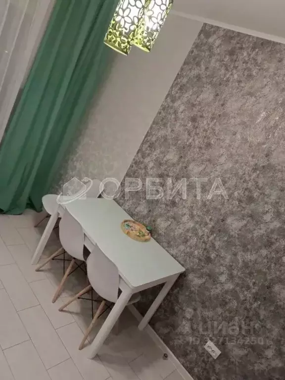 1-к кв. Тюменская область, Тюмень ул. Монтажников, 8 (43.0 м) - Фото 2