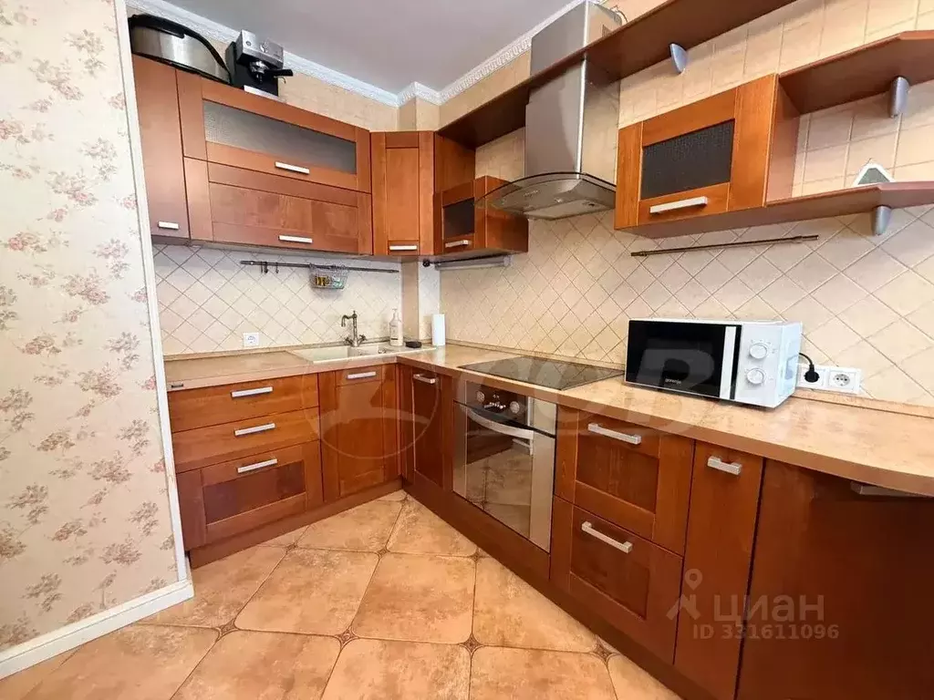3-к кв. Тюменская область, Тюмень ул. Грибоедова, 13к3 (101.0 м) - Фото 2