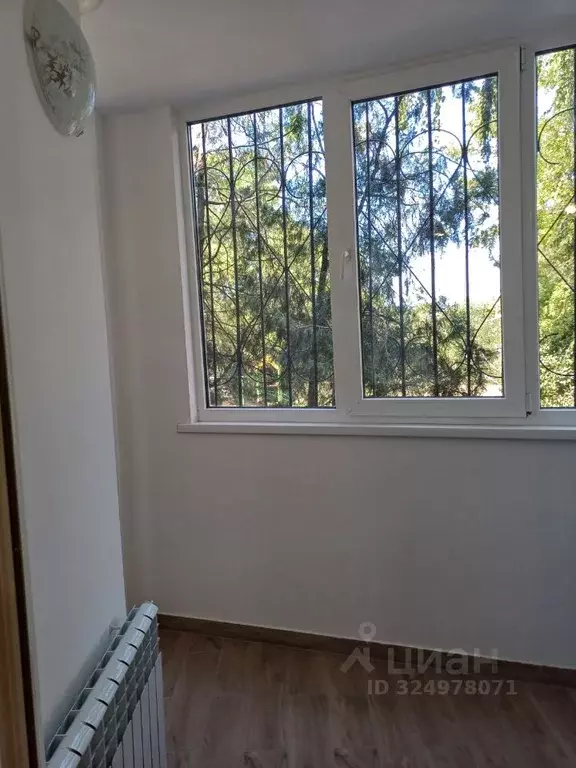 3-к кв. Крым, Ленино пгт ул. Энгельса (67.1 м) - Фото 2