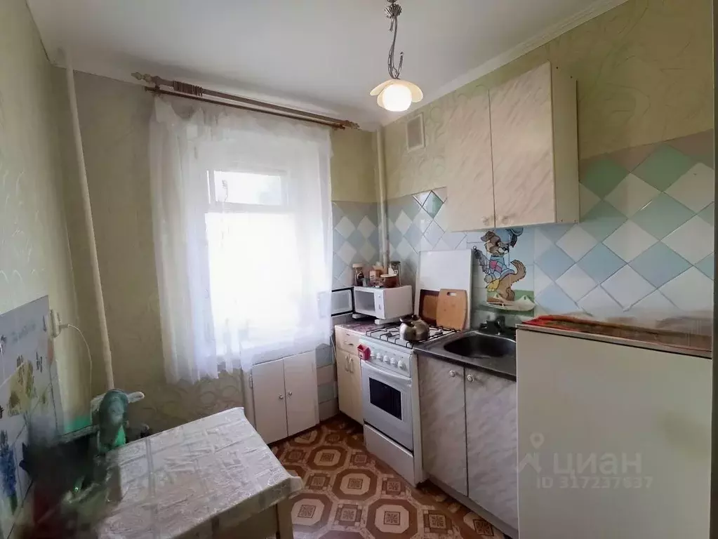 1-к кв. Волгоградская область, Волгоград Удмуртская ул., 45 (30.4 м) - Фото 0
