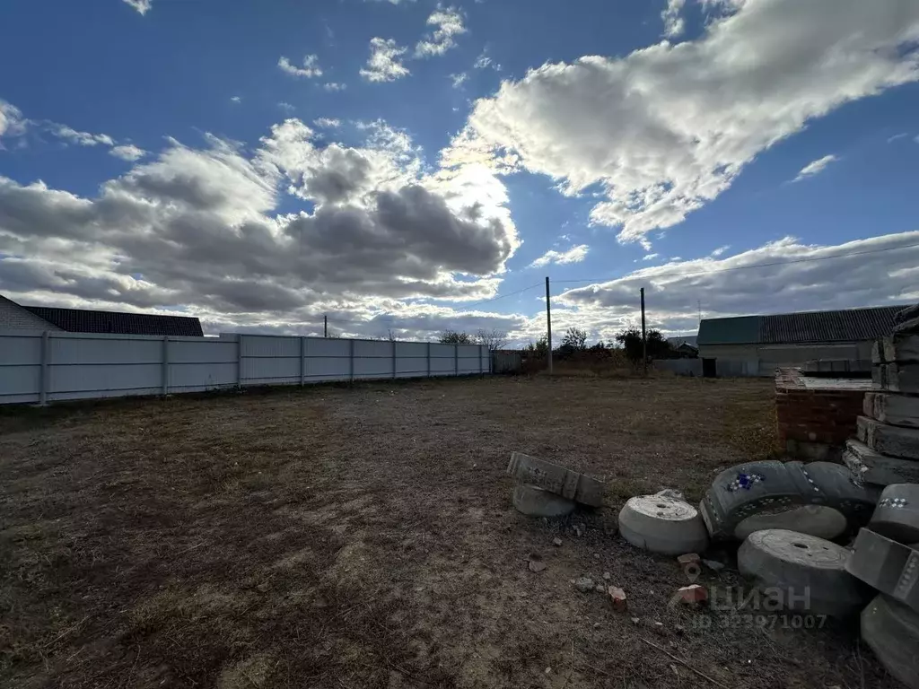 Дом в Саратовская область, Малая Скатовка хут. ул. Крайняя (115 м) - Фото 1