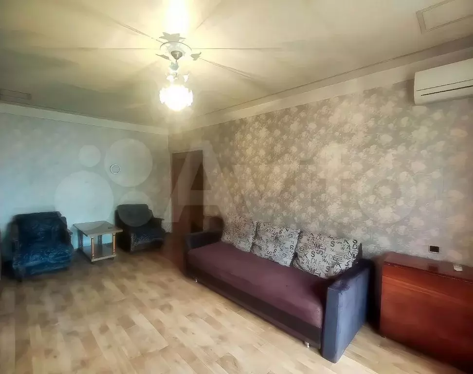 2-к. квартира, 54 м, 1/10 эт. - Фото 0