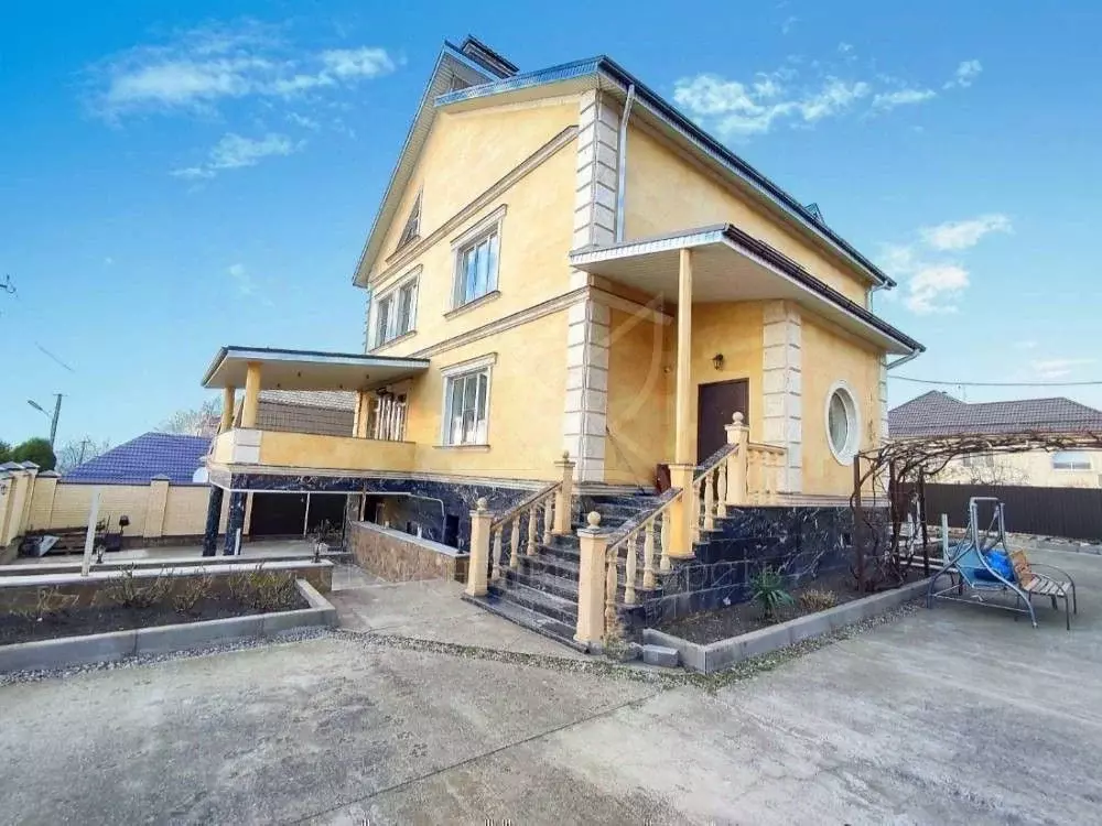 Дом в Ставропольский край, Лермонтов городской округ, с. Острогорка ... - Фото 1