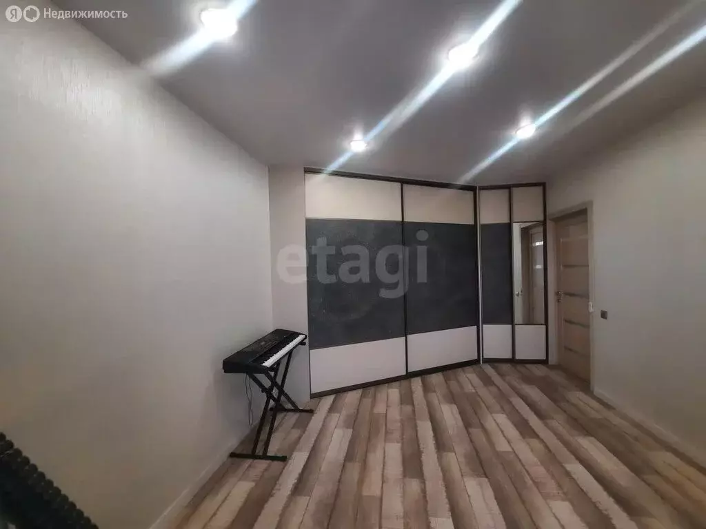 3-комнатная квартира: Челябинская область, Озерск, проспект Карла ... - Фото 1