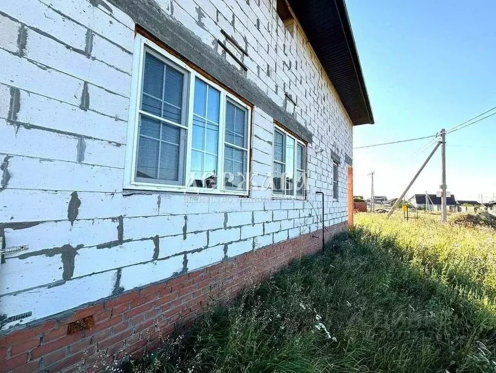 Коттедж в Белгородская область, Старооскольский городской округ, с. ... - Фото 1