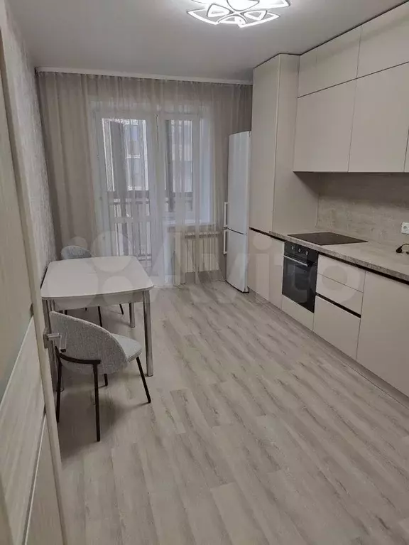 2-к. квартира, 65,4 м, 7/10 эт. - Фото 0