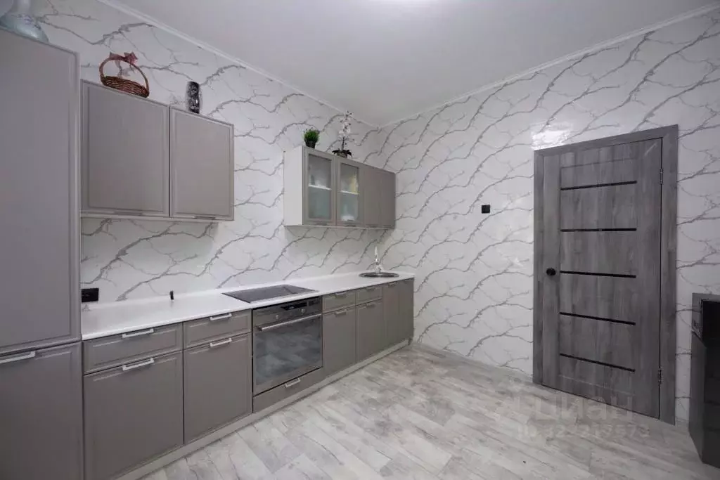 4-к кв. Амурская область, Благовещенск ул. Ломоносова, 225 (99.9 м) - Фото 0