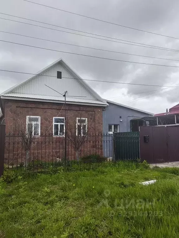 Дом в Саратовская область, Энгельс Мордва кв-л, ул. Карьерная, 54 (68 ... - Фото 1