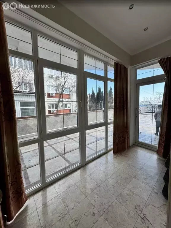 1-комнатная квартира: Алушта, Набережная улица, 16И (32.5 м) - Фото 2