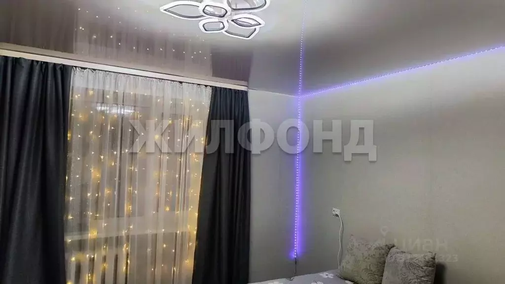 Комната Новосибирская область, Новосибирск ул. Дмитрия Шамшурина, 4 ... - Фото 1