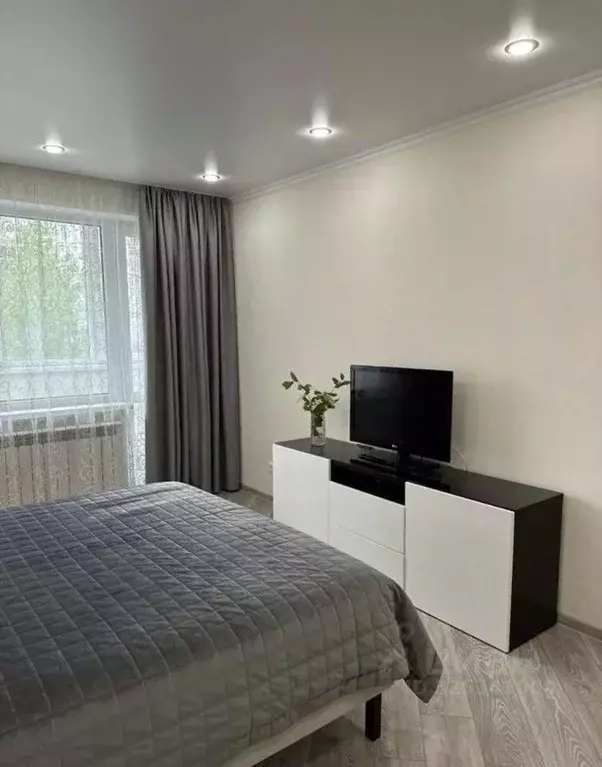 1-к кв. Татарстан, Казань ул. Адоратского, 54 (36.4 м) - Фото 1