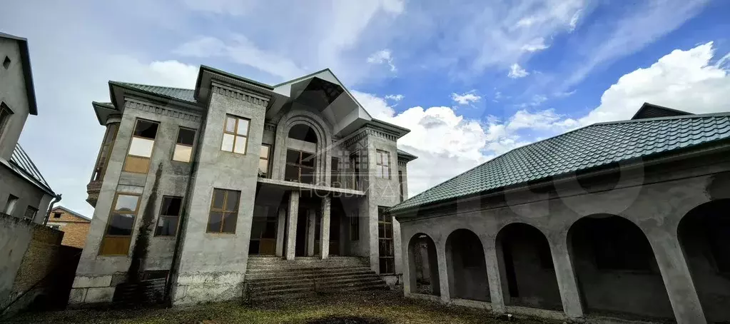 Дом 1145 м на участке 14 сот. - Фото 0