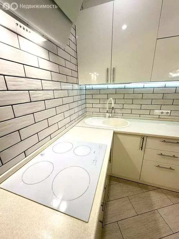 2-комнатная квартира: Энгельс, Комсомольская улица, 117к1 (61 м) - Фото 2