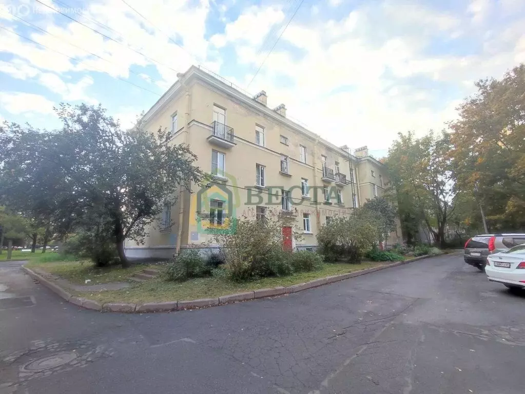 3-комнатная квартира: Красное Село, улица Суворова, 11 (67.1 м) - Фото 1
