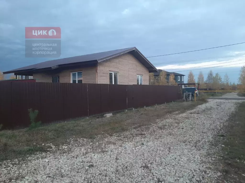 Дом в Рязанская область, Рязанский муниципальный округ, с. Дубровичи, ... - Фото 1