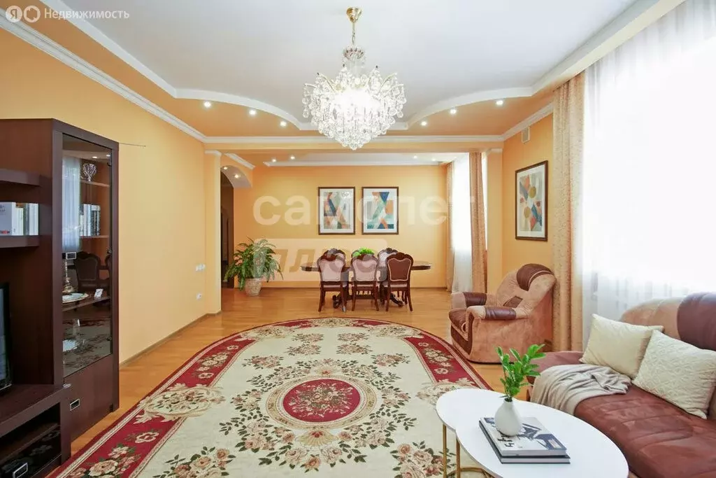Дом в посёлок Новоомский, 2-й Огородный переулок, 2 (228.2 м) - Фото 1