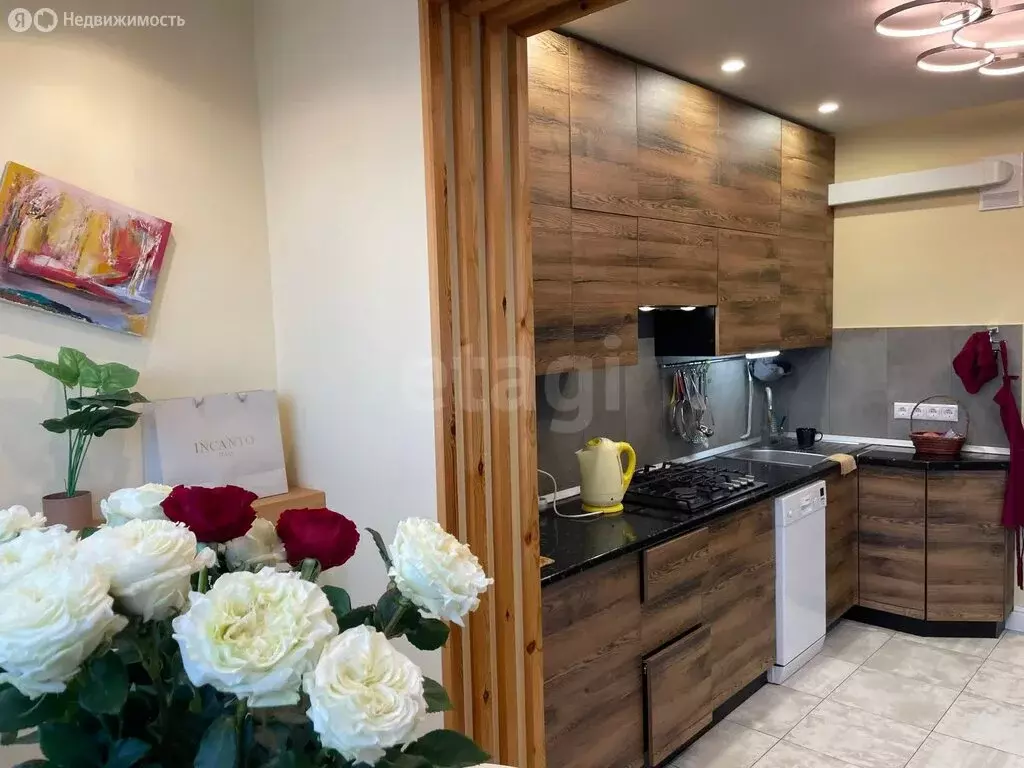 3-комнатная квартира: Пятигорск, улица Адмиральского, 2К4 (76 м) - Фото 2