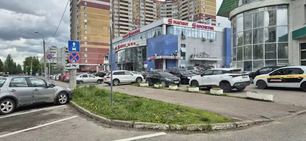 Помещение в оживленном районе, с мокрой точкой - Фото 0
