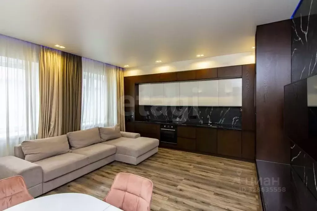 1-к кв. Тюменская область, Тюмень ул. Короленко, 12 (61.7 м) - Фото 1