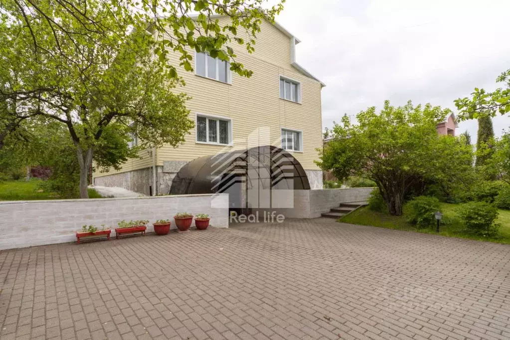 Дом в Тульская область, Тула городской округ, д. Курлутовка 66 (350 м) - Фото 1