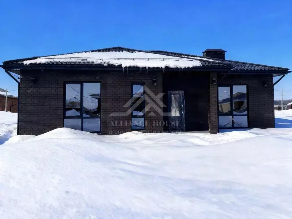 Дом в Татарстан, Лаишевский район, Егорьевское с/пос, д. Кзыл-Иль ул. ... - Фото 1