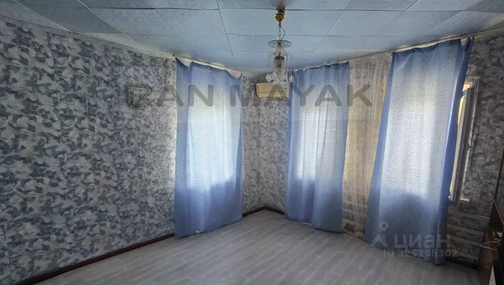 Дом в Адыгея, Майкопский район, Кужорское с/пос, Кужорская ст-ца ул. ... - Фото 1