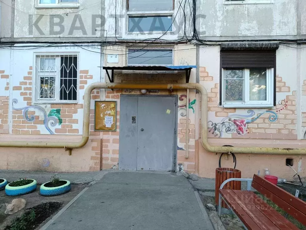 3-к кв. Волгоградская область, Волгоград ул. Курчатова, 6 (58.58 м) - Фото 0