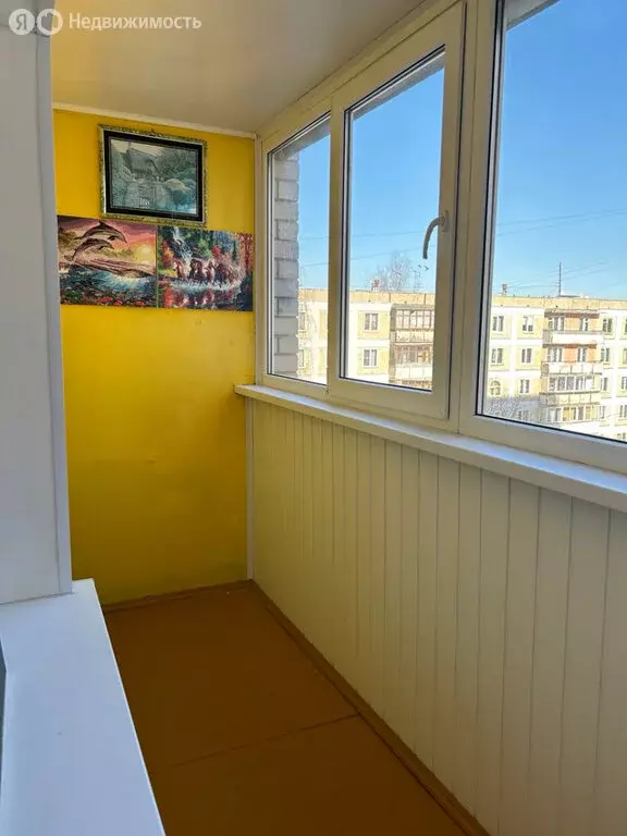 3-комнатная квартира: Киров, улица Энтузиастов, 4 (61.2 м) - Фото 1