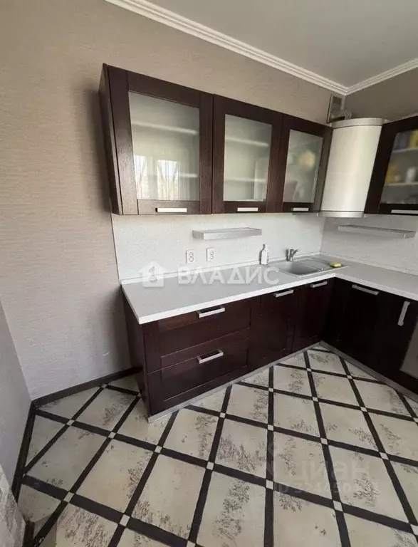 3-к кв. Белгородская область, Белгород Октябрьская ул., 63 (70.7 м) - Фото 2