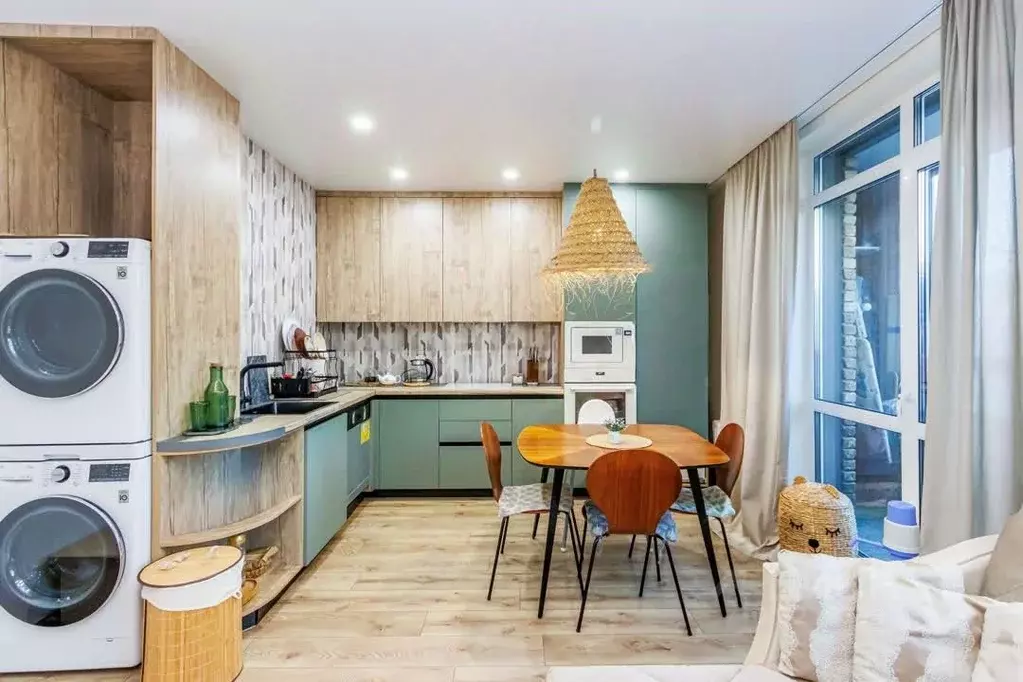 2-к кв. Тюменская область, Тюмень ул. Фармана Салманова, 12 (66.0 м) - Фото 1