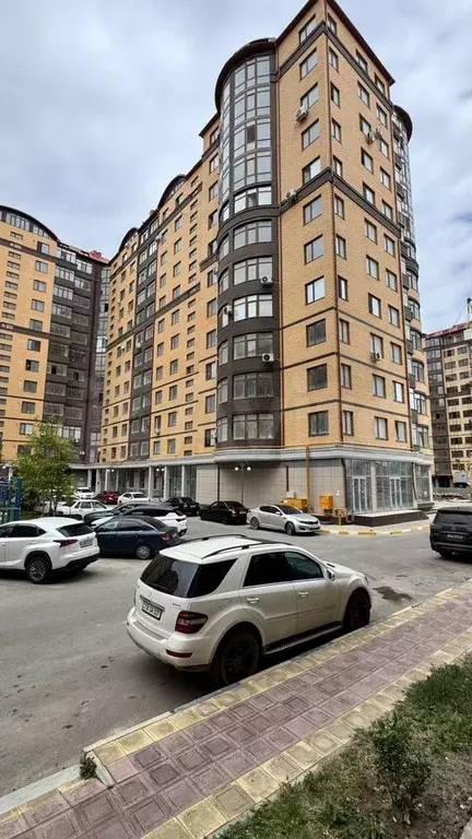2-к. квартира, 74 м, 12/13 эт. - Фото 1