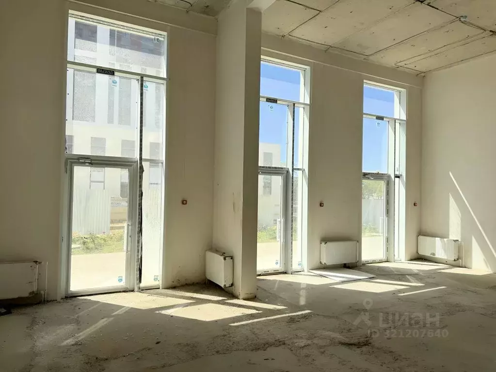 Помещение свободного назначения в Крым, Симферополь просп. Александра ... - Фото 1