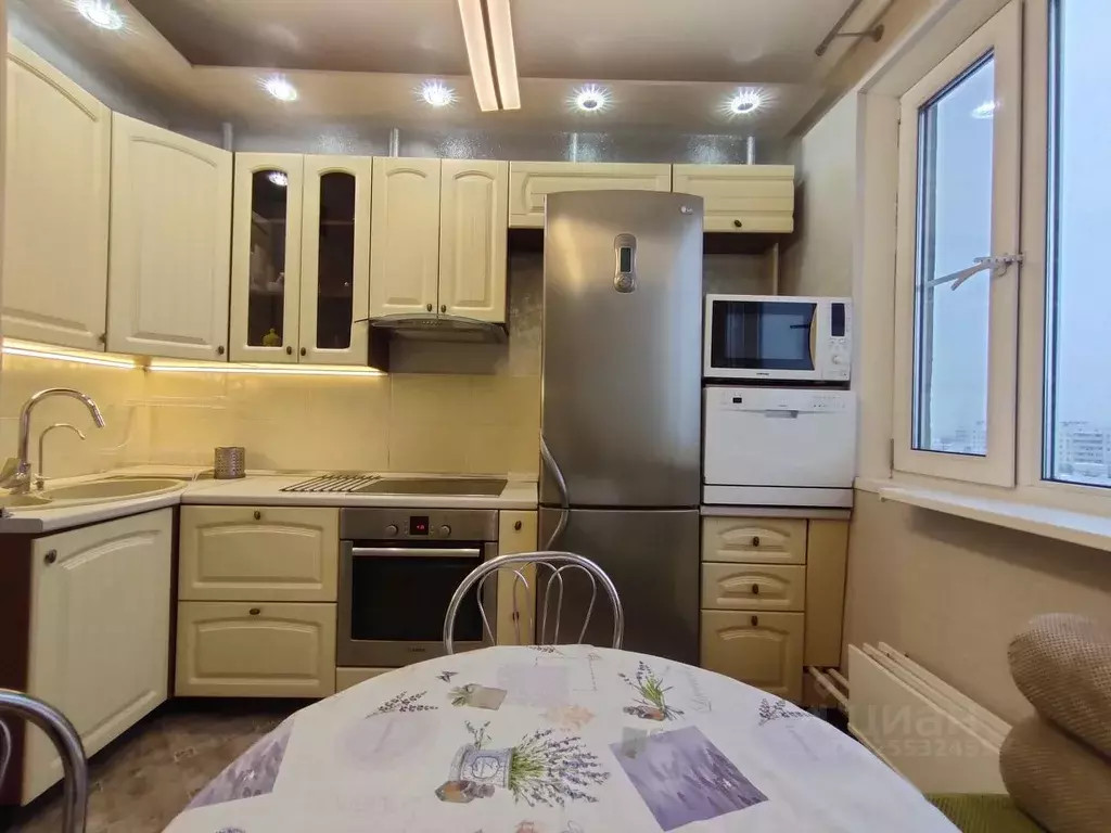 3-к кв. Москва ул. Островитянова, 34К1 (70.5 м) - Фото 2