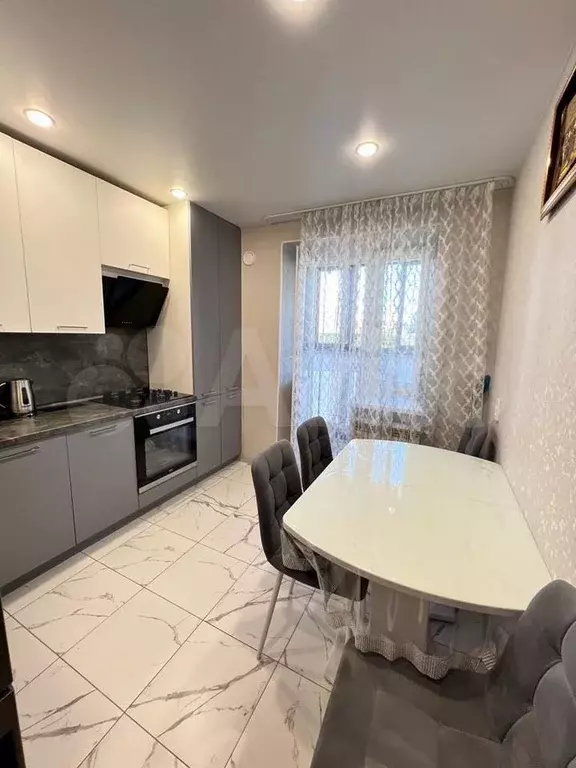 1-к. квартира, 40 м, 1/9 эт. - Фото 1