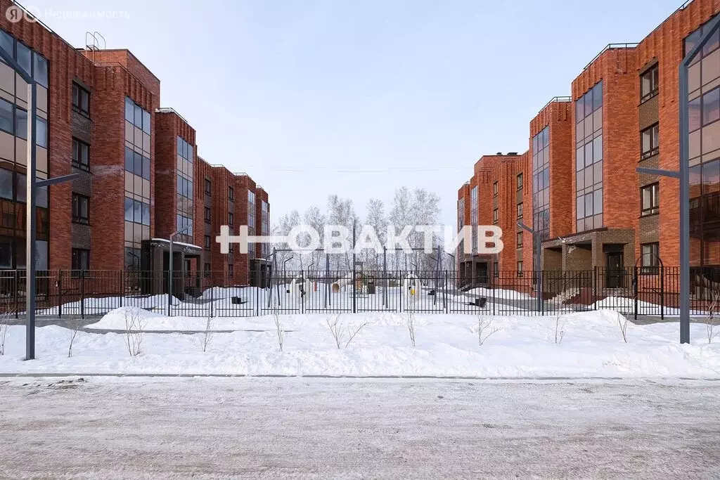 2-комнатная квартира: Бердск, Алмазная улица, 102 (45.2 м) - Фото 0