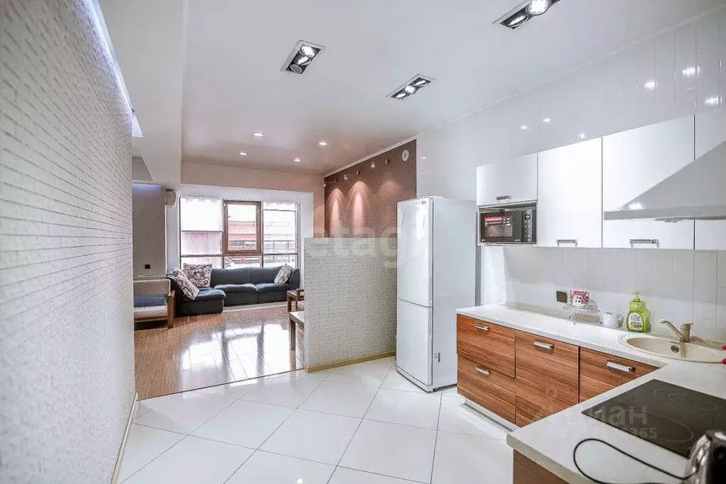 1-к кв. Сахалинская область, Южно-Сахалинск Коммунистический просп., ... - Фото 2